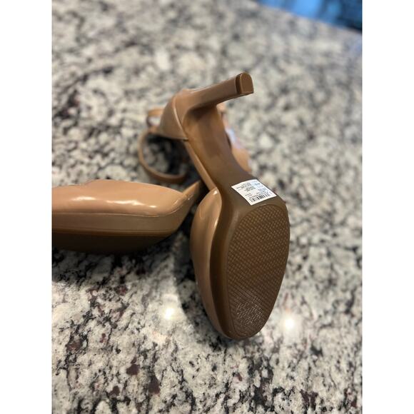 Clarks round toe nude pump women’s size 8.5 - Picture 13 of 15